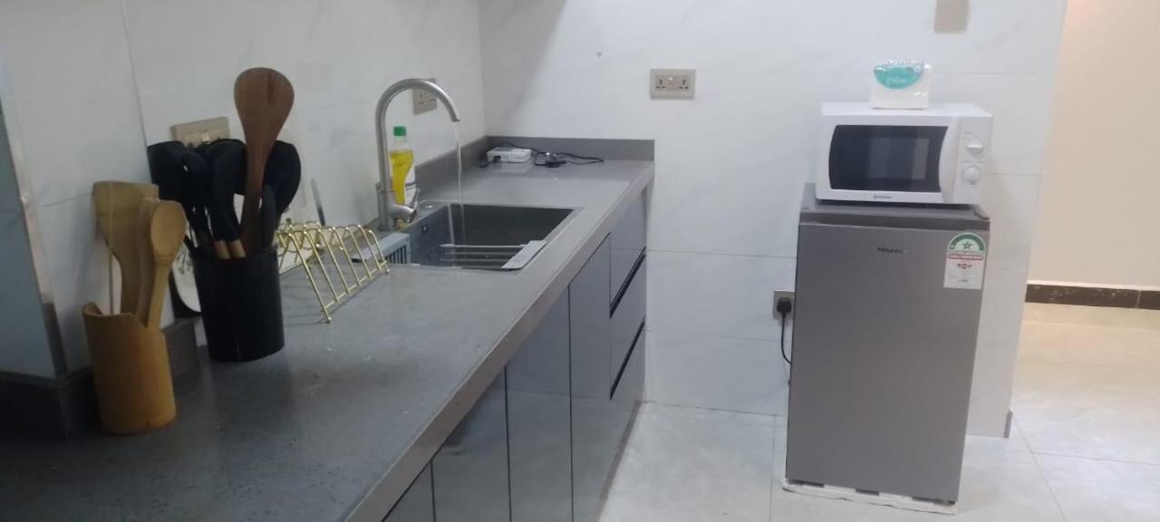 Two Bedroom Othaya Road Kileleshwa By Jeyem Apartment