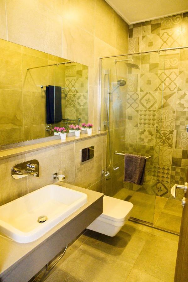 Exquisite 2 Beds With Heated Rooftop Pool At Skynest Residences *