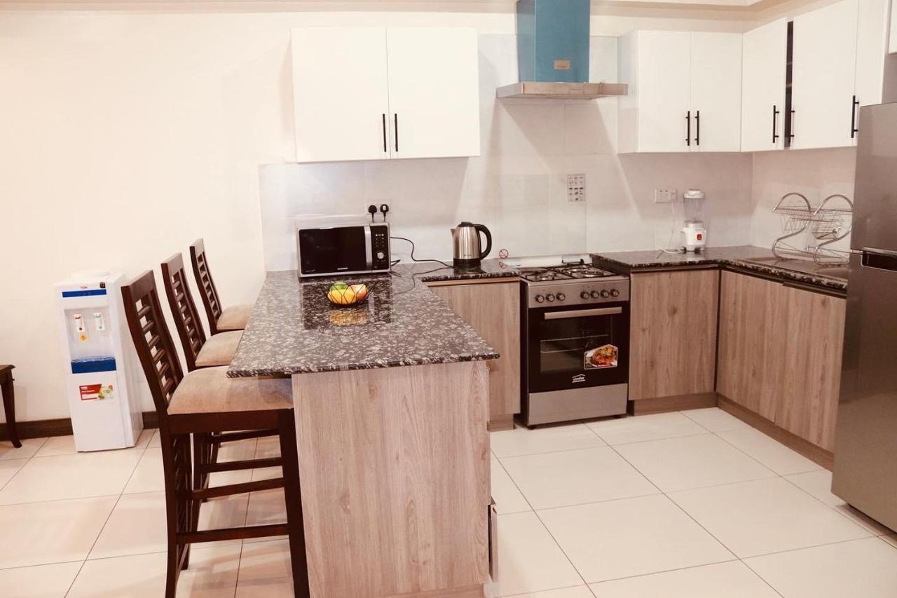 Lux Silvestone Apartment *