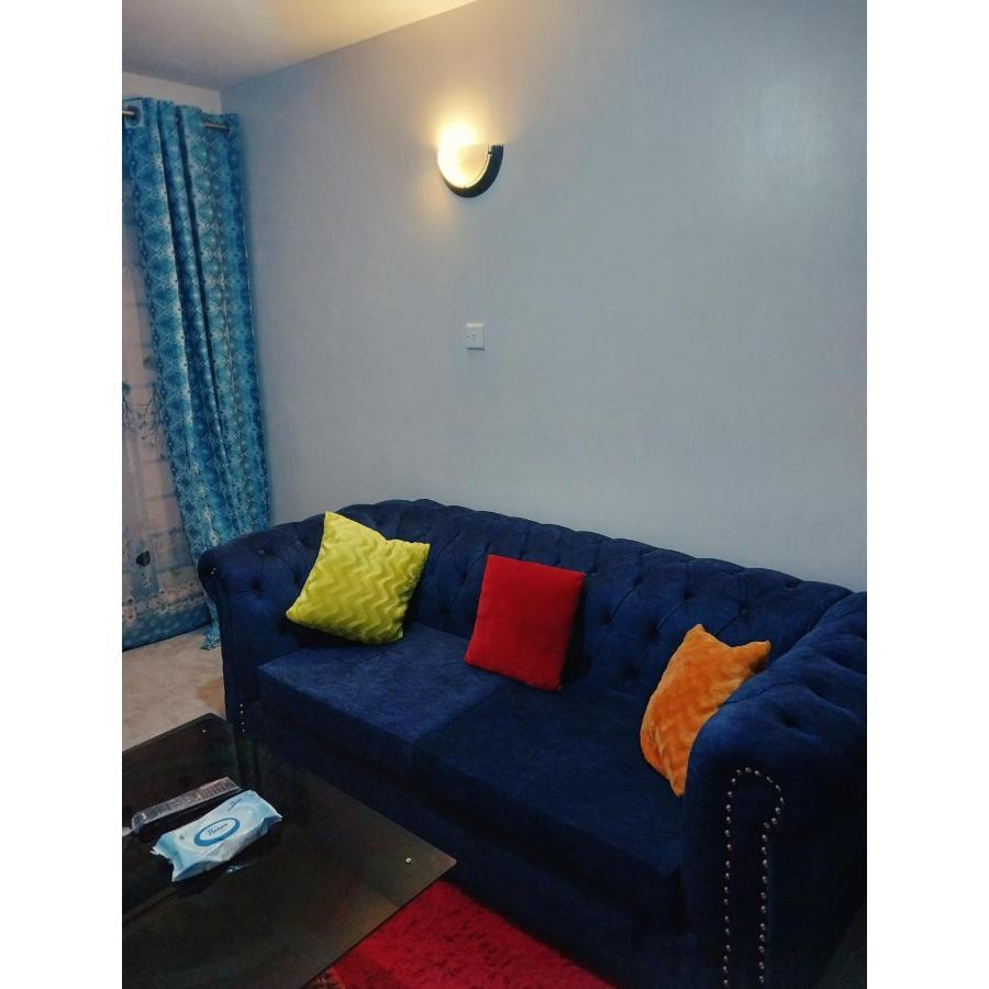 Hotel Queen Airbnb Near Jkia Airport.