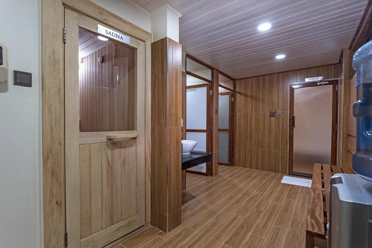 Saggys & 4* Nairobi