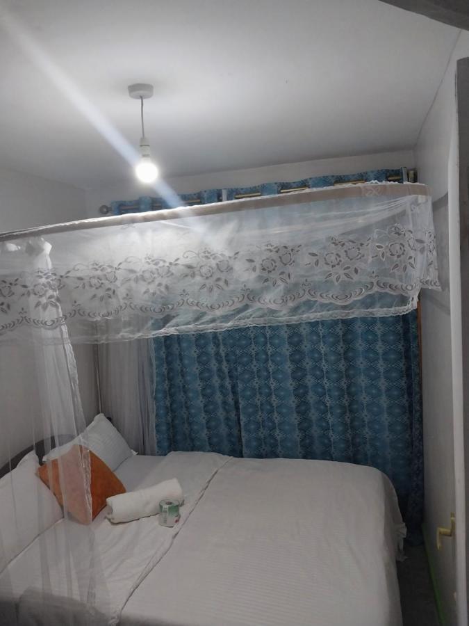 Queen Airbnb Near Jkia Airport. Hotel *