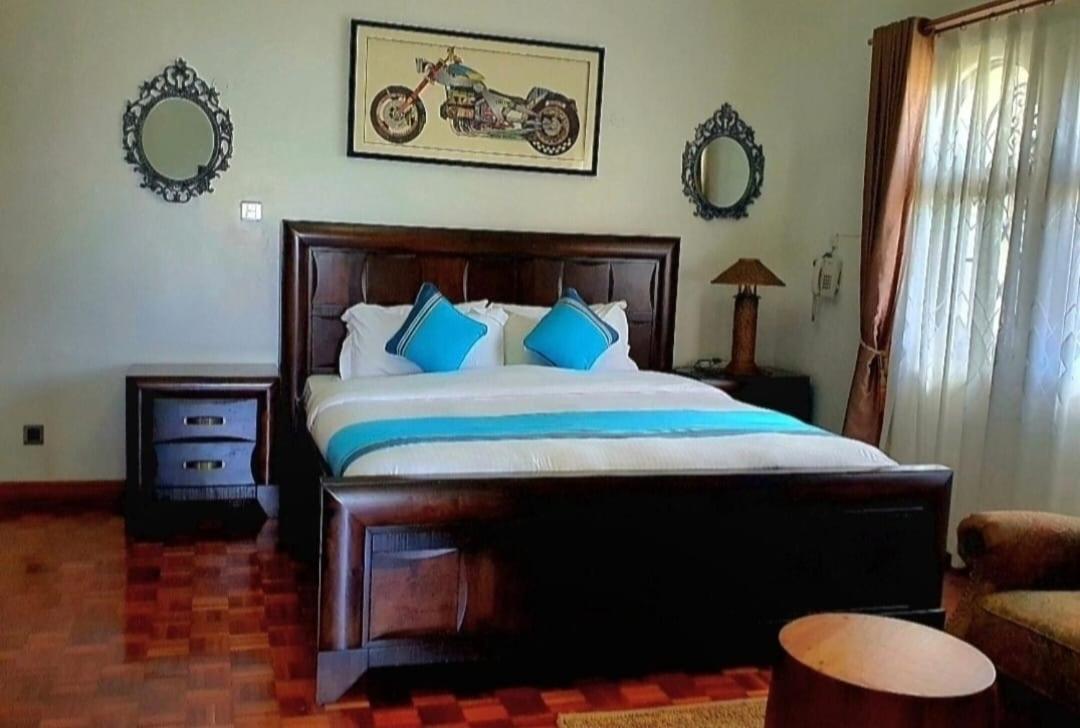 Hotel Smothers Garden Suites & Restaurant