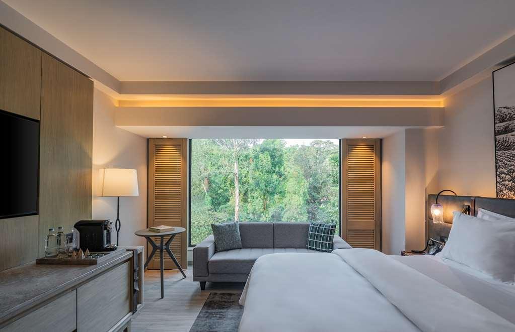 Kwetu Curio Collection By Hilton * Nairobi