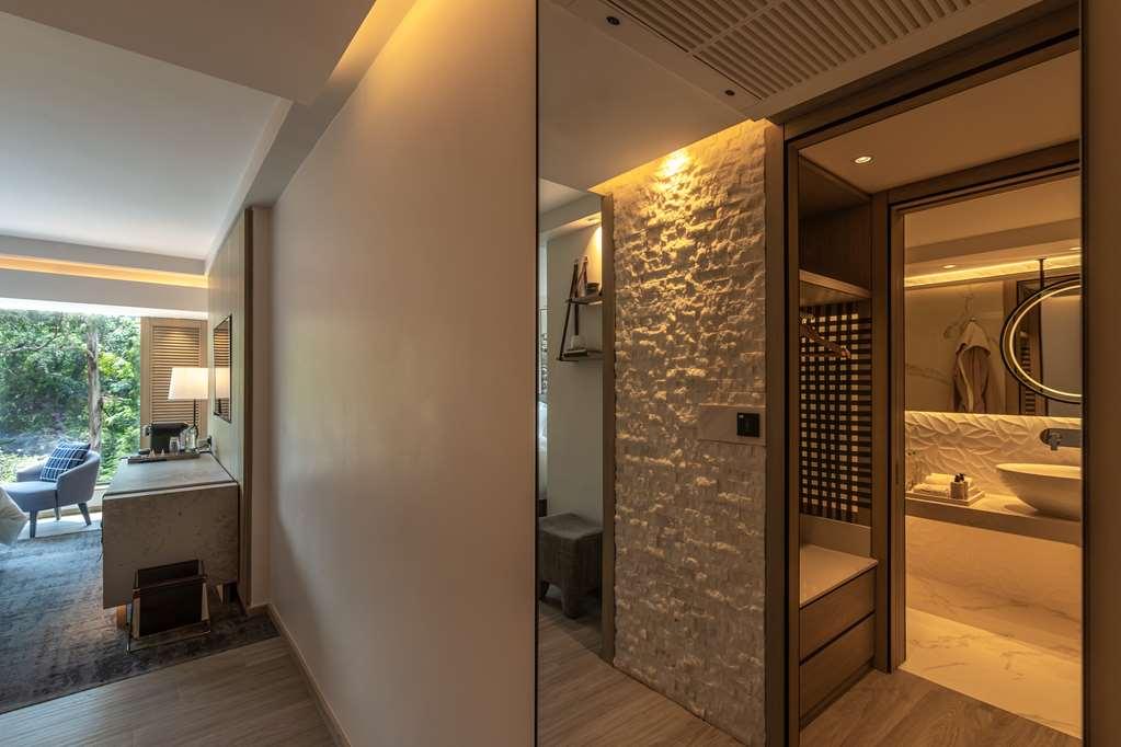 Kwetu Curio Collection By Hilton *