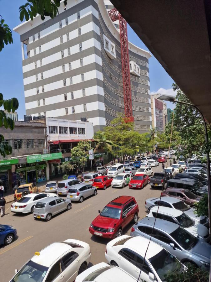 Mango Court * Nairobi