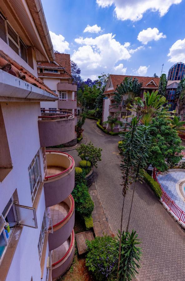 Apartment Cosy And Accessible 1br Penthouse With Terrace *