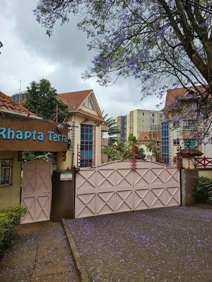 Apartment Cosy And Accessible 1br Penthouse With Terrace Nairobi