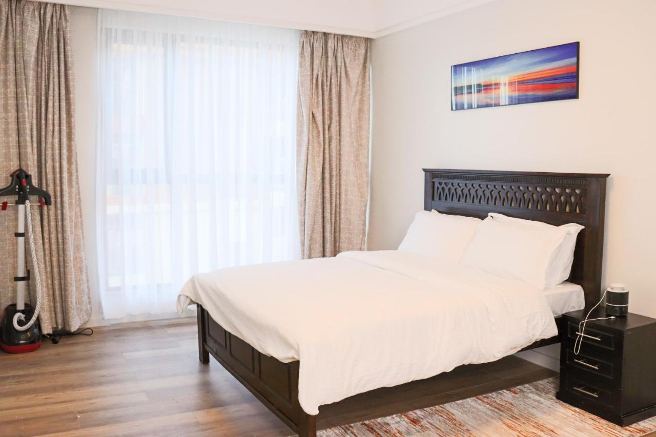 Apartment Lovely 3 Bedroom With A View Of The Park *