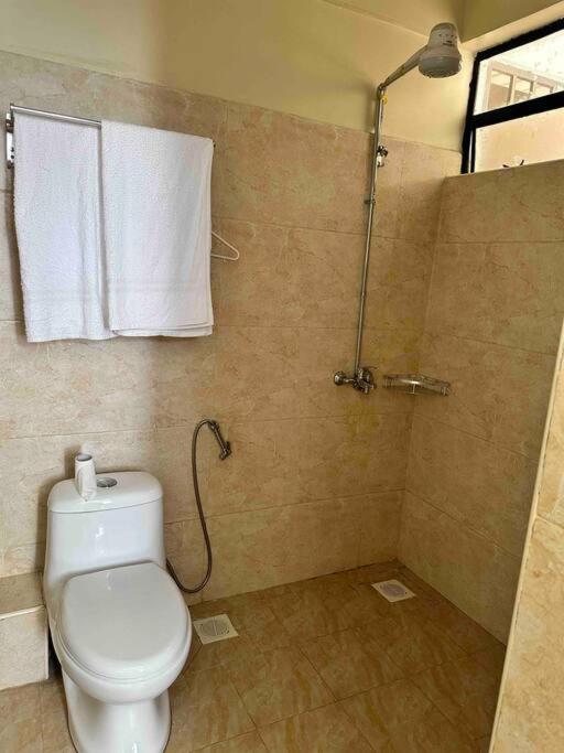 Tranquil Elegance: 3 Beds With Sq In Kilimani *
