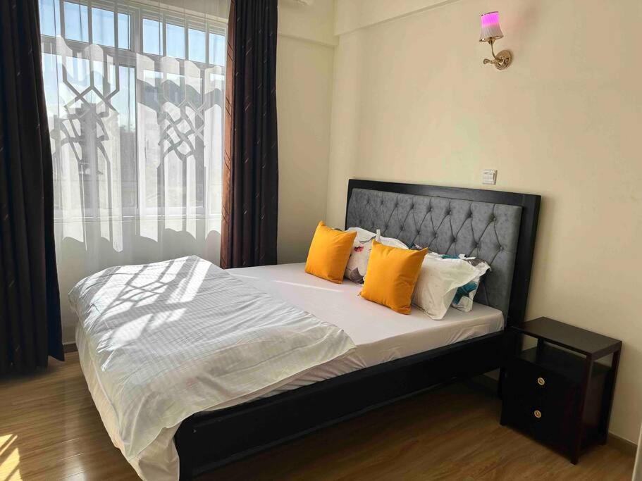 Tranquil Elegance: 3 Beds With Sq In Kilimani Apartment *