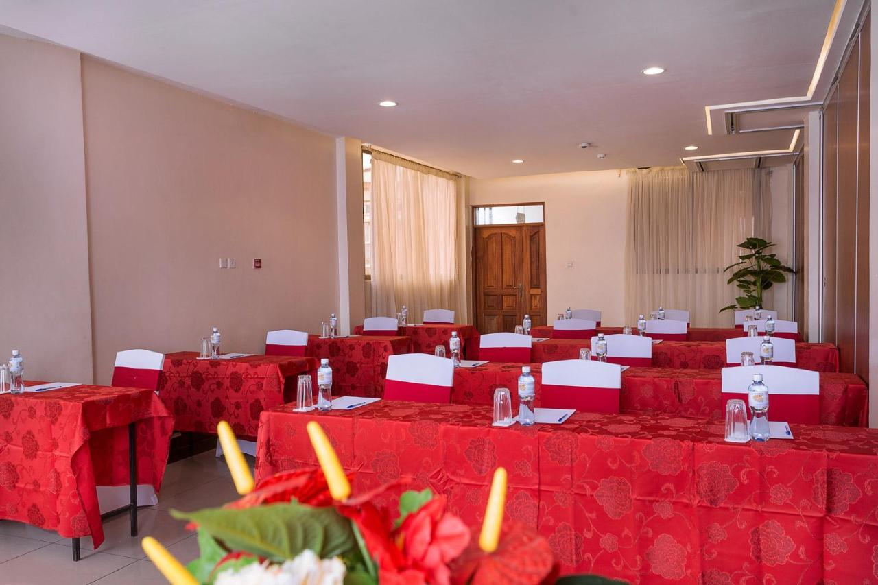 Park & Conference Centre 2*
