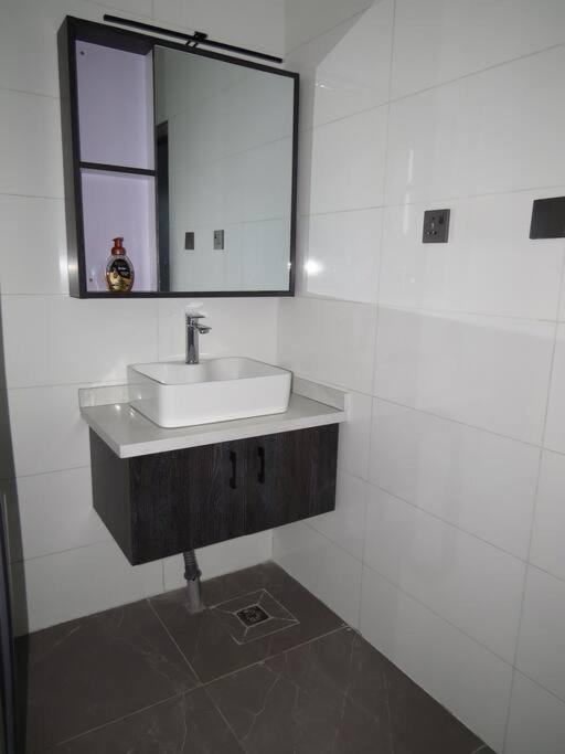 Three Bedroom Luxury Apartment