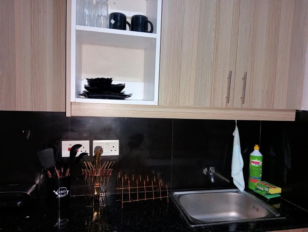 Small 1 Bedroom At Tsavo Skywalk * Nairobi