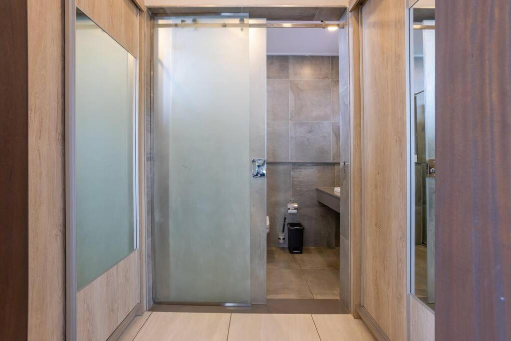Homely & Spacious 2 Bd Apt At Skynest *