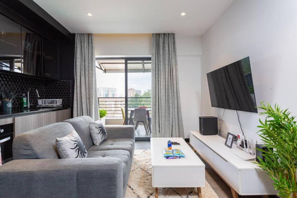 Apartment Spacious With Balcony At Escada