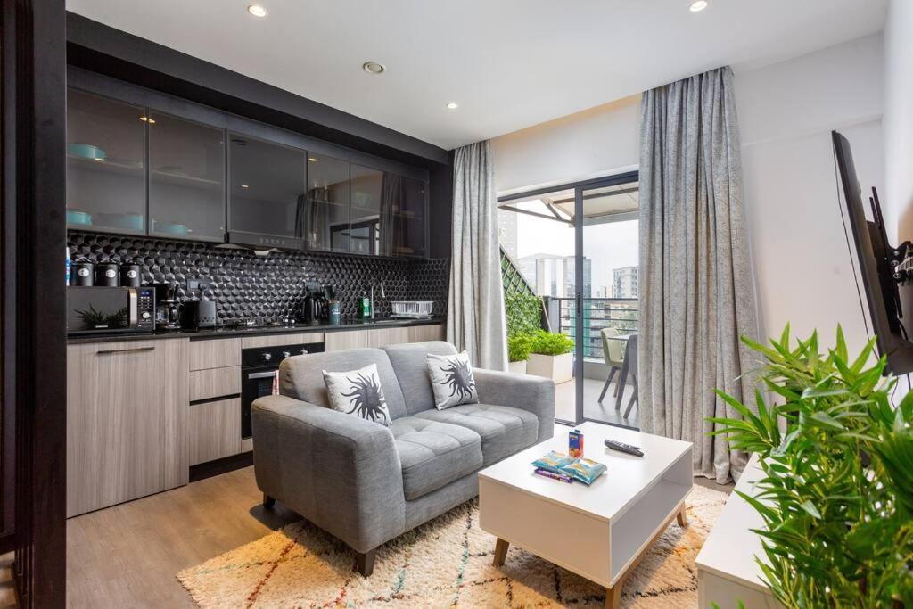 Apartment Spacious With Balcony At Escada *