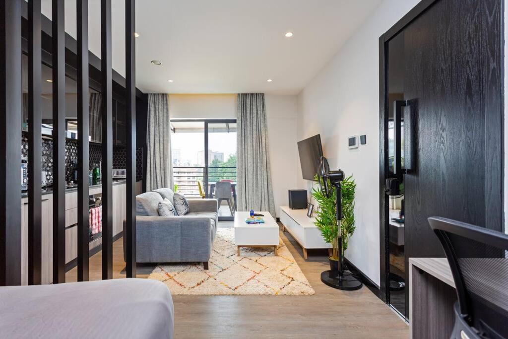 Apartment Spacious With Balcony At Escada *