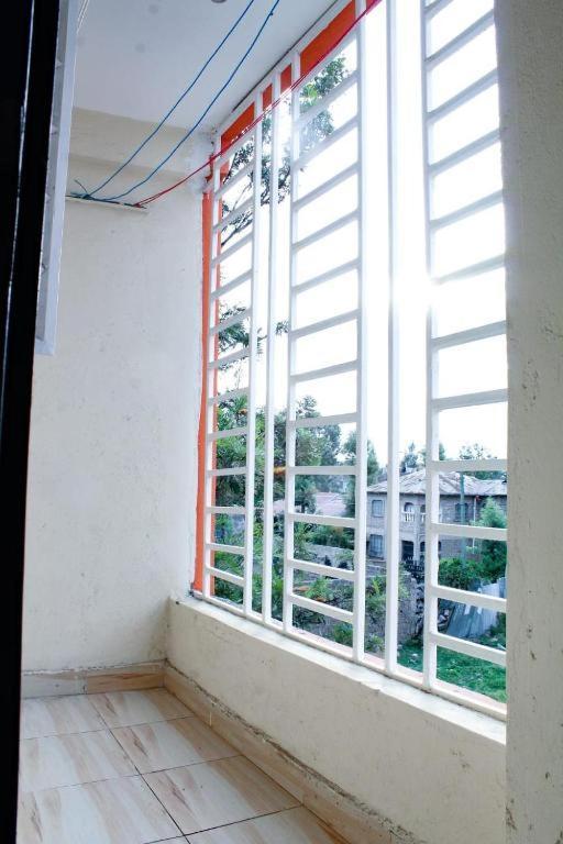 Lux Nataliz Utawala Apartment