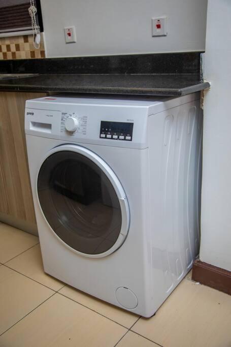 Madaraka 2 Bed With Rooftop Pool. * Nairobi