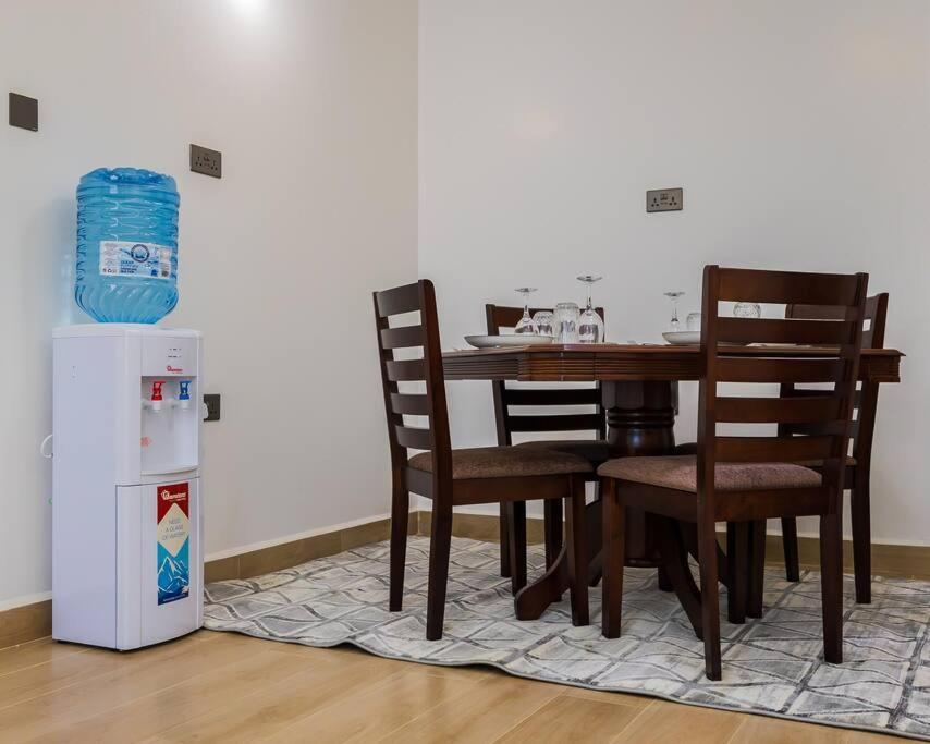 Urban Lifestyle 2br In Westlands 55inch, King & Queen Size Beds, Apartment