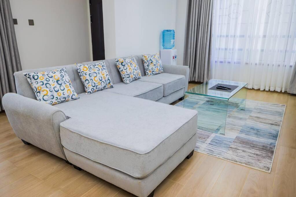 Urban Lifestyle 2br In Westlands 55inch, King & Queen Size Beds,