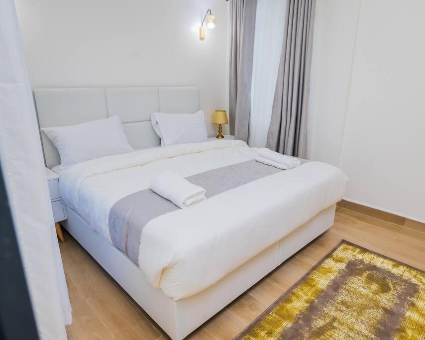 Apartment Urban Lifestyle 2br In Westlands 55inch, King & Queen Size Beds,