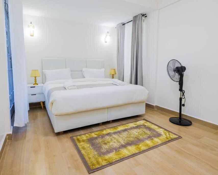 Urban Lifestyle 2br In Westlands 55inch, King & Queen Size Beds,