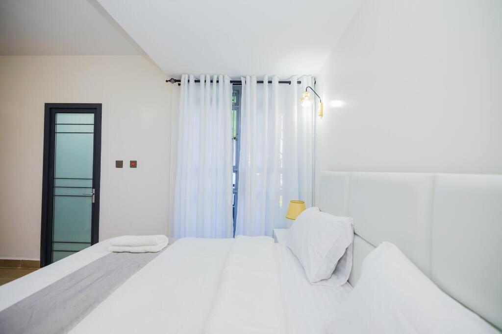 Apartment Urban Lifestyle 2br In Westlands 55inch, King & Queen Size Beds, *