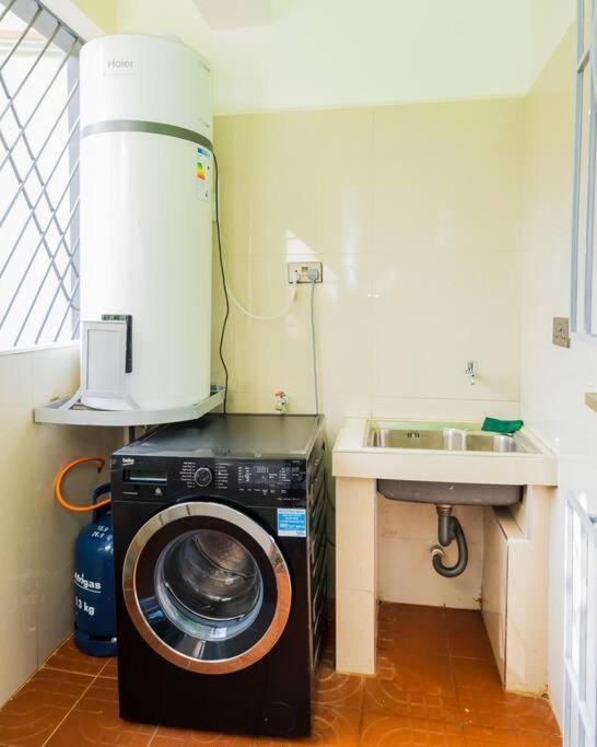 Apartment Urban Lifestyle 2br In Westlands 55inch, King & Queen Size Beds, *