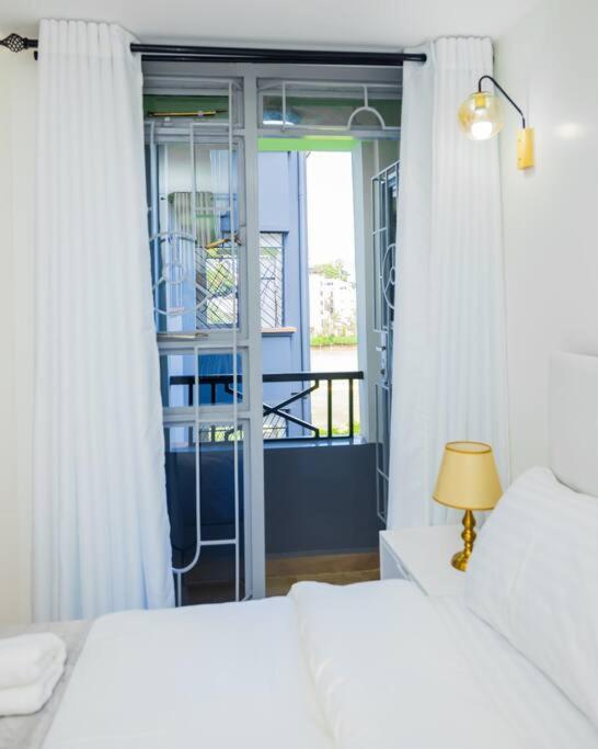 Apartment Urban Lifestyle 2br In Westlands 55inch, King & Queen Size Beds,