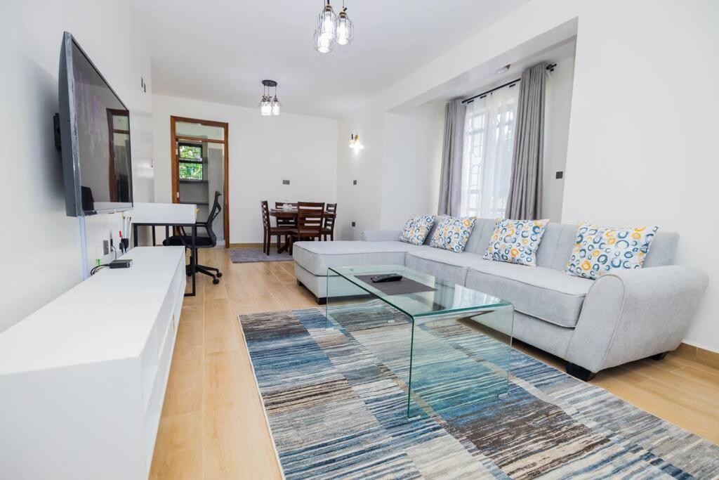 Urban Lifestyle 2br In Westlands 55inch, King & Queen Size Beds, Apartment