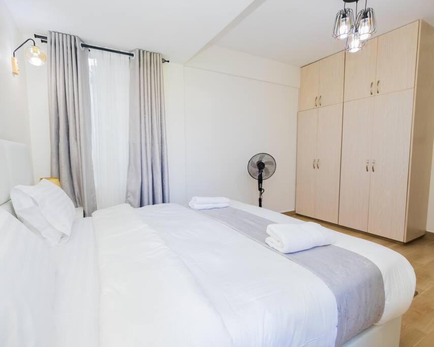 Urban Lifestyle 2br In Westlands 55inch, King & Queen Size Beds, Apartment *
