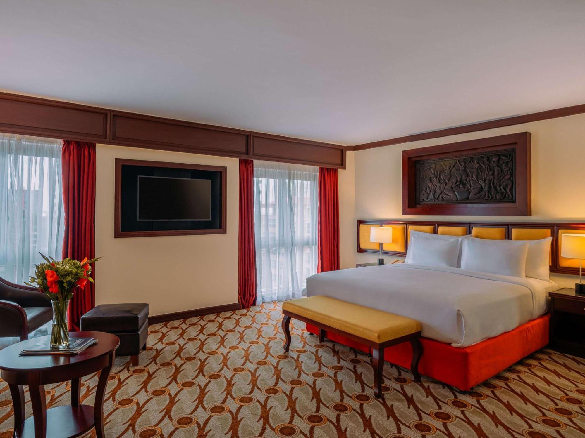 Moevenpick & Residences 5*