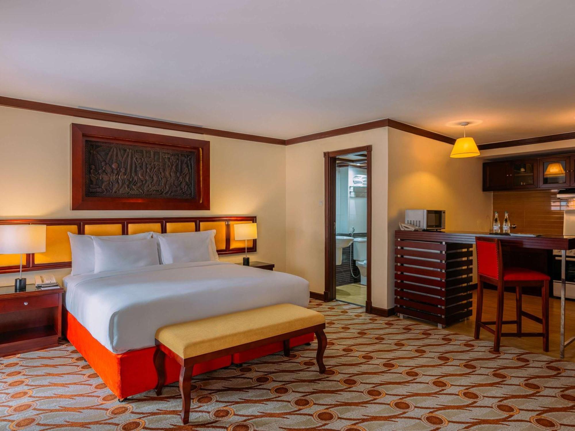 Moevenpick & Residences 5*