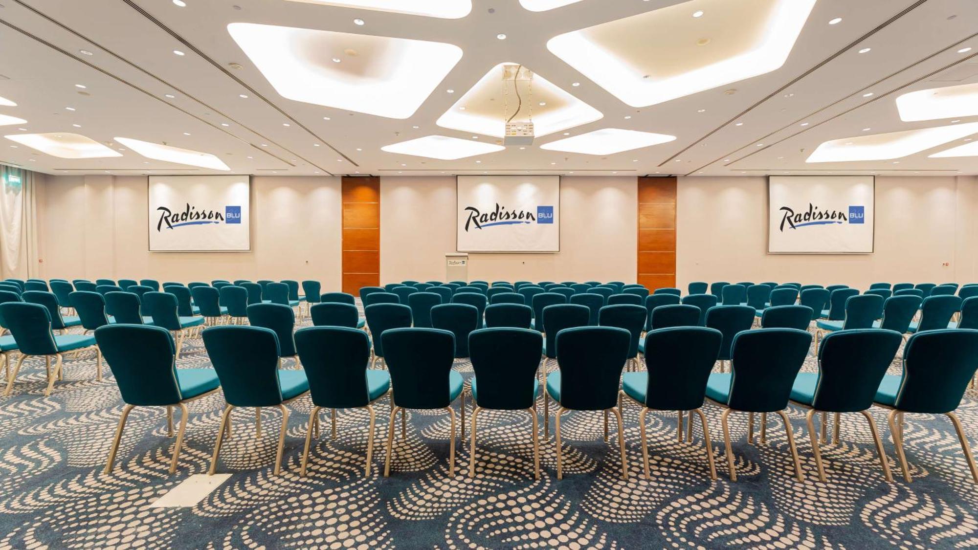 Radisson Blu Hotel, Upper Hill 5*