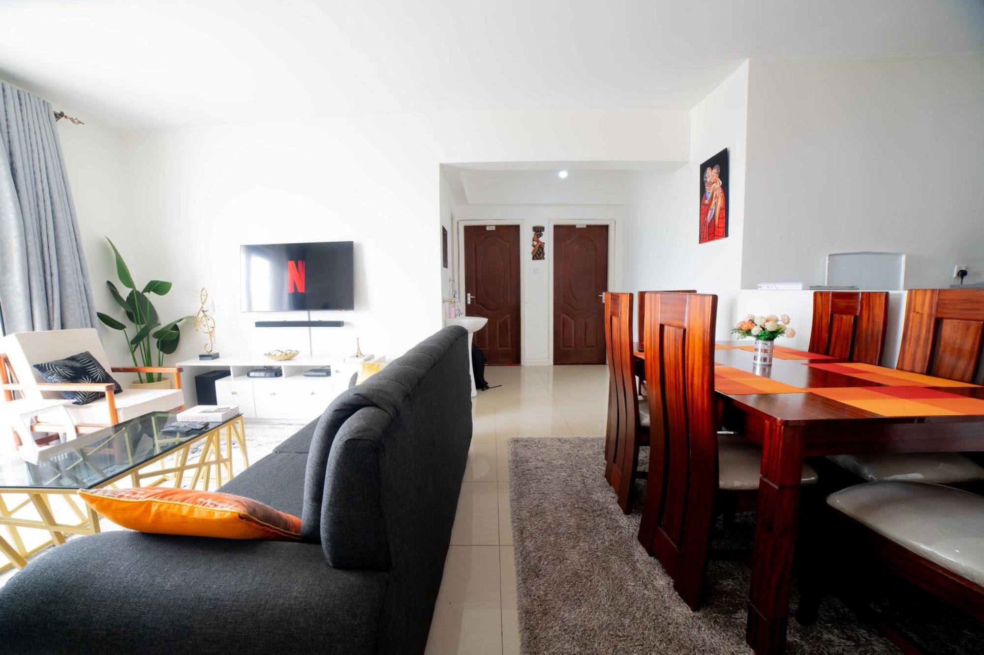 Hospedagem domiciliar Airport Vista Getaway-4km From Jomo Kenyatta International Airport *