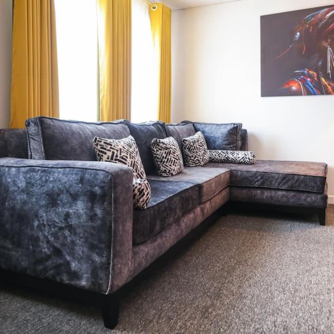 Zero Apartment *