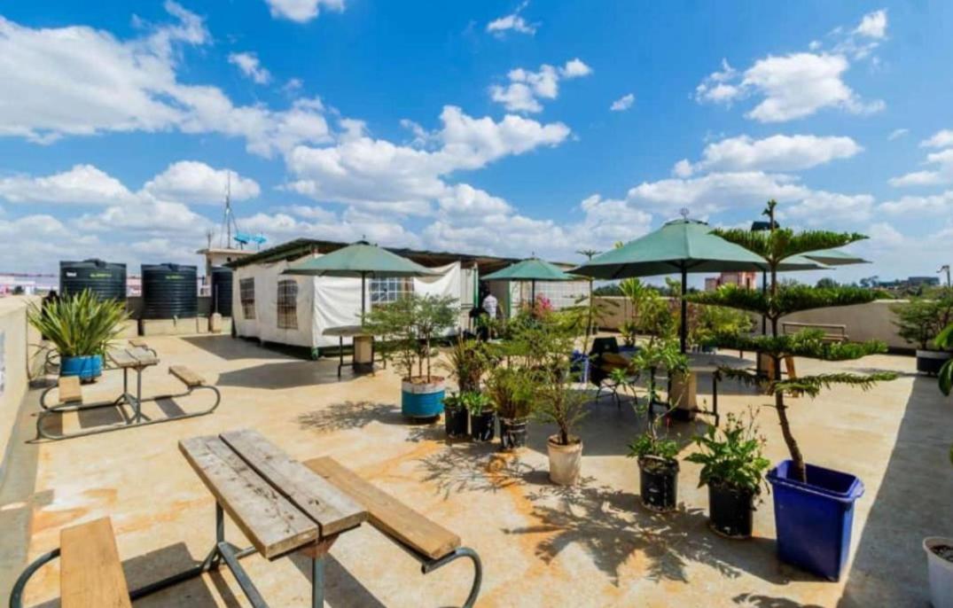 Apartamento Blissful Cozy With The Pool Nairobi