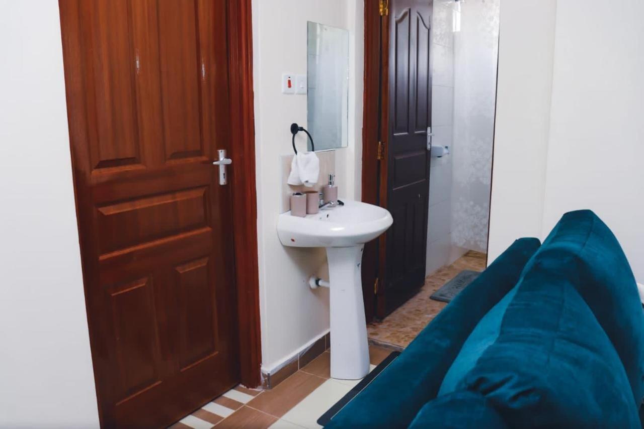 Cosyplace At Garden Estate * Nairobi
