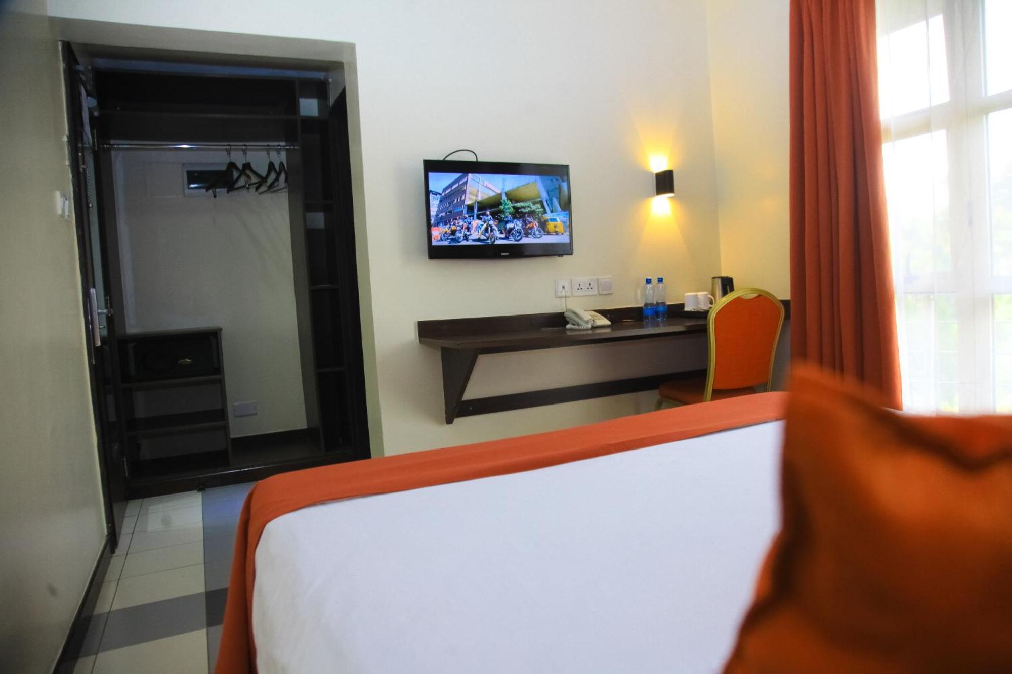 Qaribu Boutique 3*