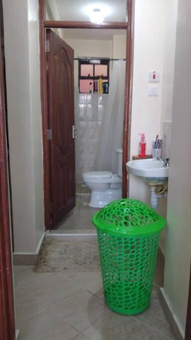 Apartment Cozy 1Br Retreat In Leafy Kitisuru, Near Un, Premier Shopping Malls & Jkia Expressway Nairobi
