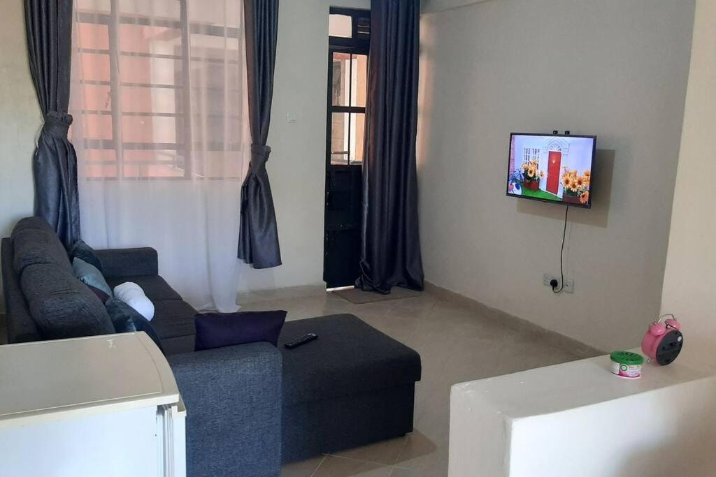 Apartment Cozy 1Br Retreat In Leafy Kitisuru, Near Un, Premier Shopping Malls & Jkia Expressway Nairobi