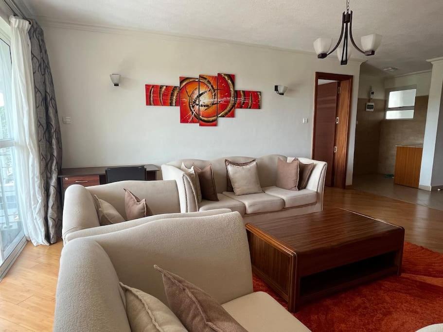 Apartment Elegant, Serene Furnished And Serviced Apartment.