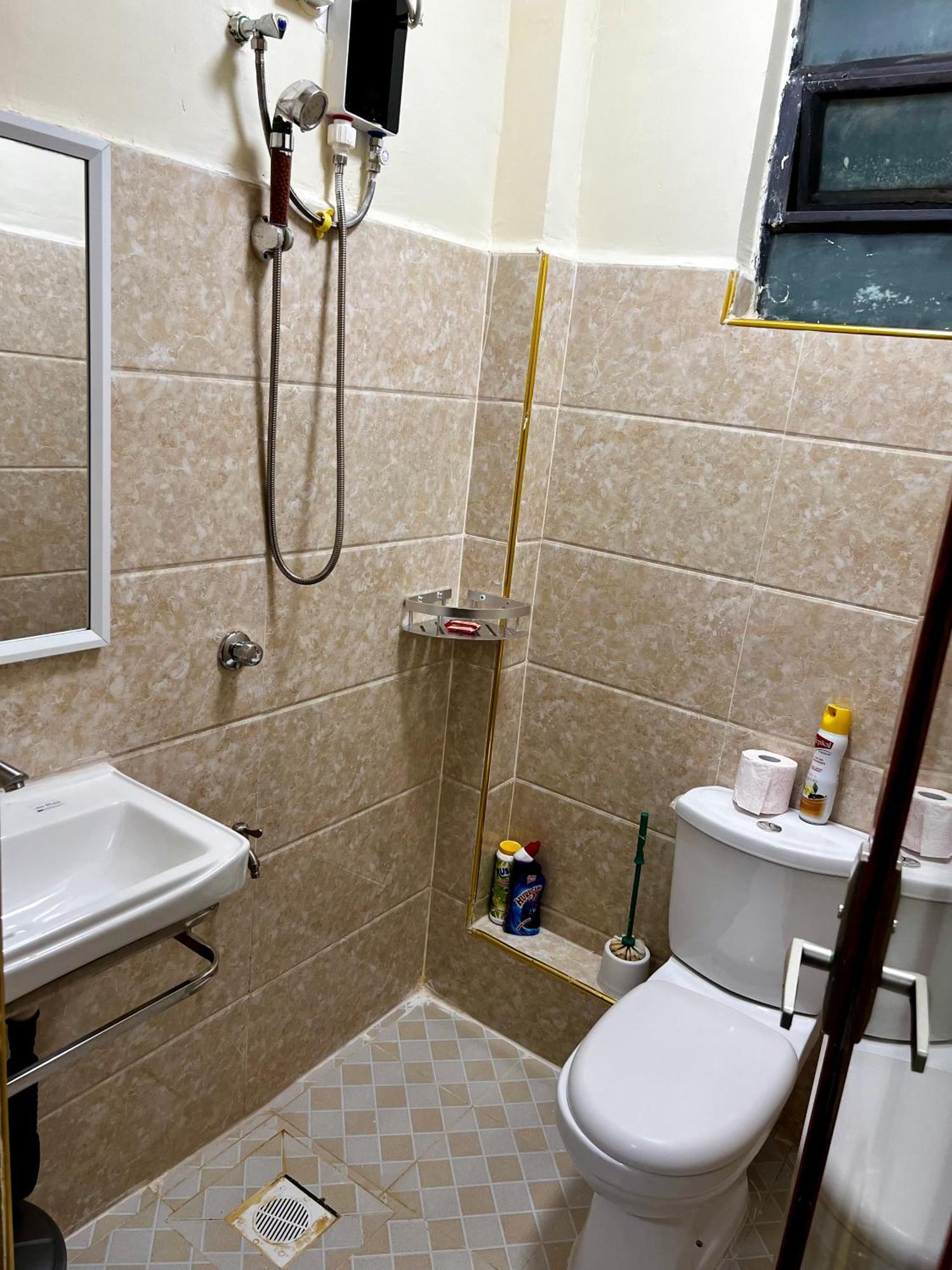 Dsq - One Bedroom En-suite Nairobi