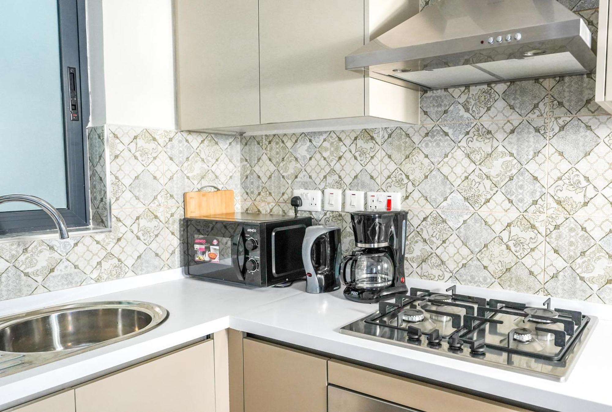 Elite One Bedroom Apartment,swimming Pool, Gym, Workspace ,wonderiss Homes Close Proximity To Gtc, Jw Mariott And Kempinski * Nairobi
