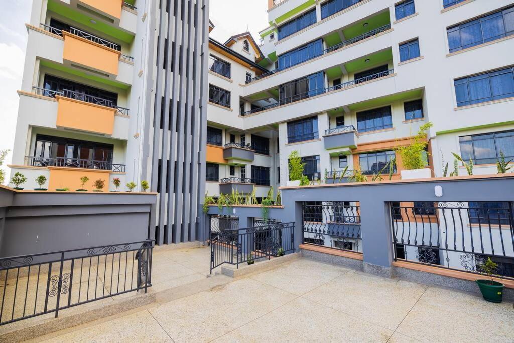 Apartment Urban Lifestyle 2br In Westlands 55inch, King & Queen Size Beds, *