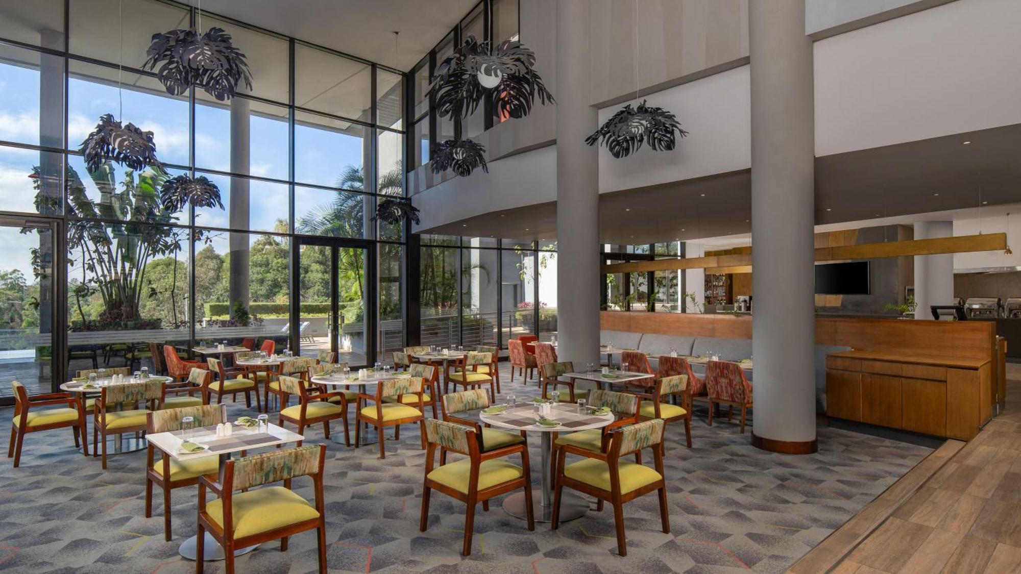 - Two Rivers Mall By Ihg 4* Nairobi