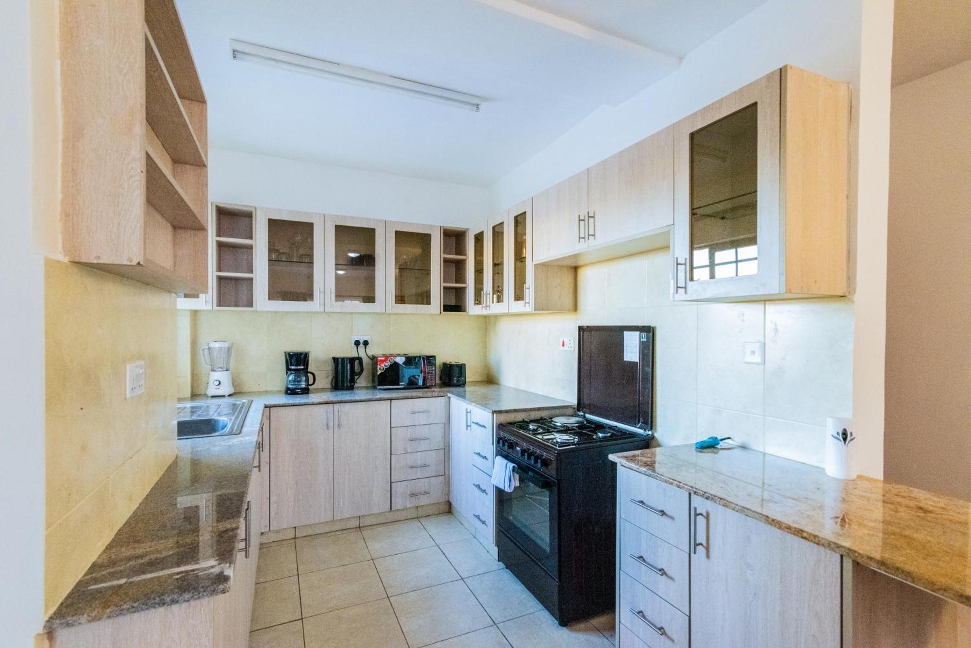 Jkia/sgr Serena With Swimming Pool And Mall Apartment Nairobi