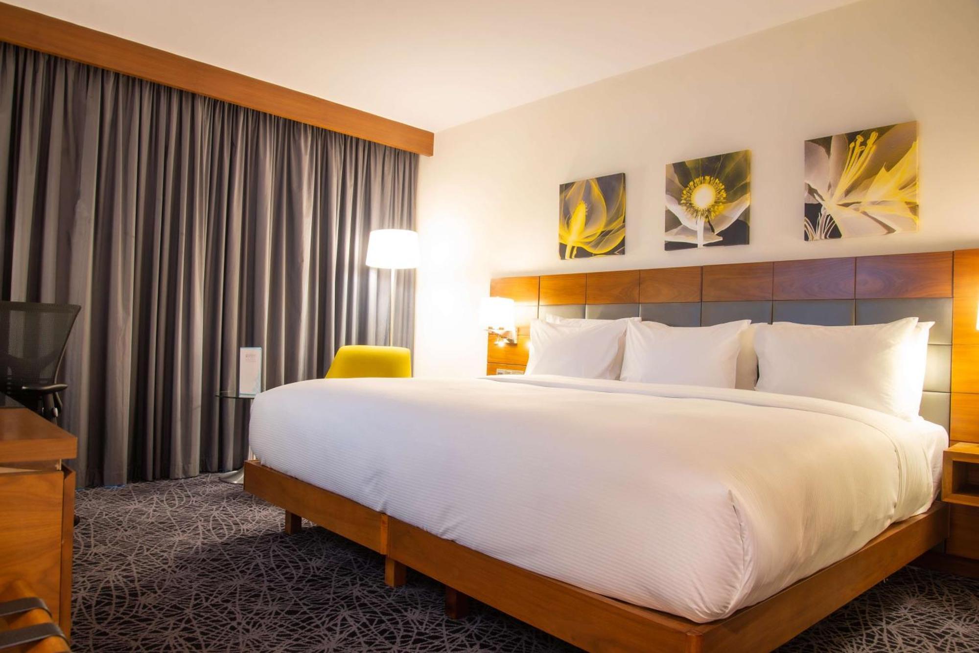 Hilton Garden Airport Hotel